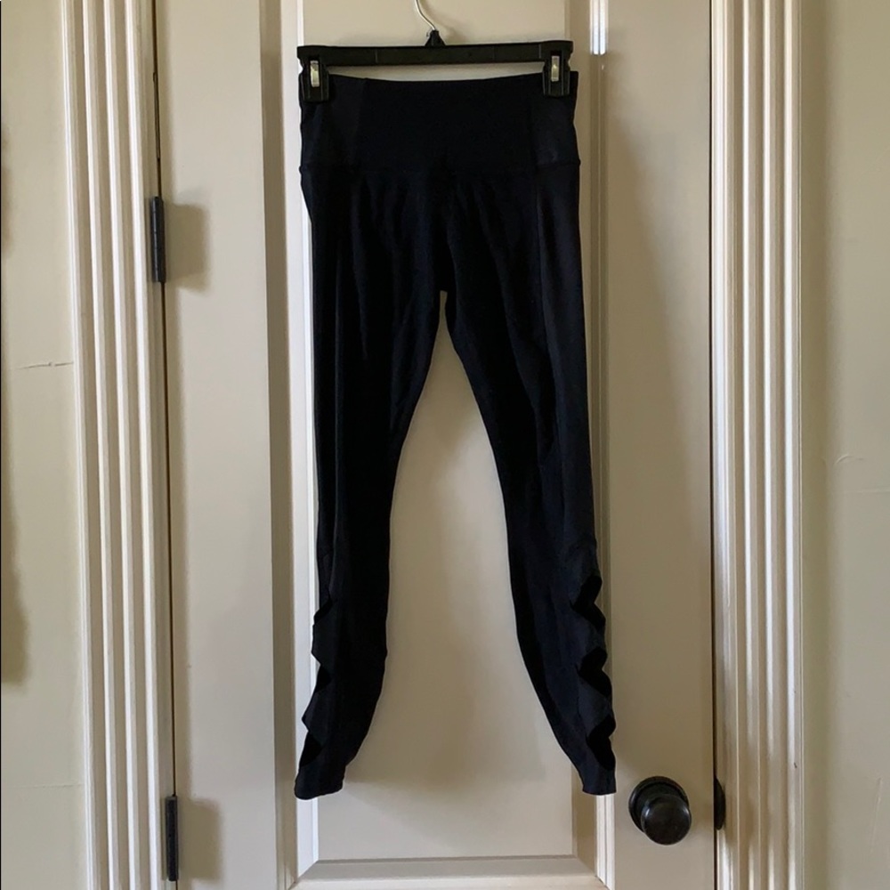 Athleta black and shiny black leggings